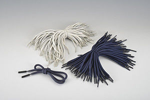 15 tonnes de mini-machine de moulage par injection verticale en plastique pour petites pièces en plastique