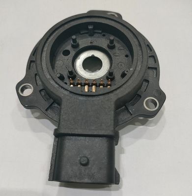 Machine de moulage par injection verticale de plastique de 120 tonnes utilisée pour les pièces automobiles