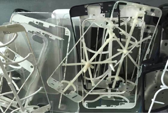 Machine de moulage par injection à haute vitesse verticale de haute précision pour pièces de téléphones portables