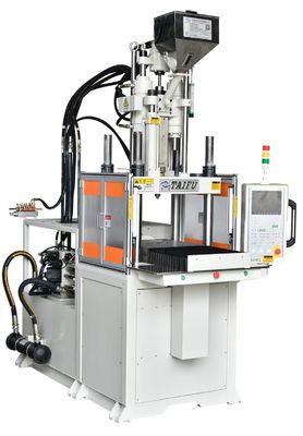 Machine de moulage par injection verticale à glissade unique de 55 tonnes, durable, destinée aux accrochages en plastique