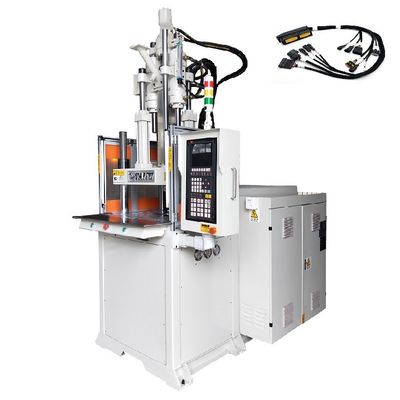 Économie d'énergie 85 tonnes machine de moulage par injection verticale standard utilisée pour le connecteur automatique