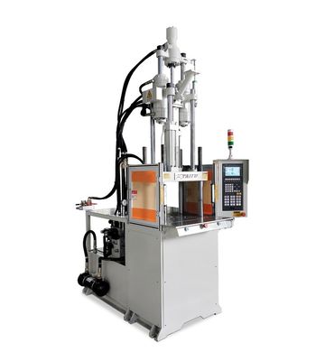 Machine de moulage par injection verticale standard de 55 tonnes pour connecteurs en PVC