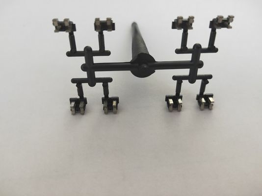 Machine de moulage par injection à haute vitesse verticale à haut rendement pour accessoires de connecteurs