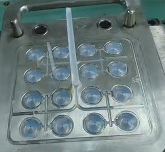 Machine de moulage par injection LSR à table de faible puissance de 160 tonnes pour joints en silicone