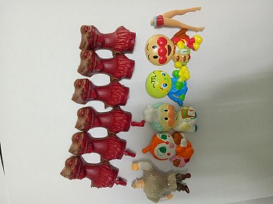 Machine de moulage par injection de produits plastiques verticaux de 85 tonnes pour jouets