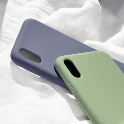 Machine d'injection de silicone LSR verticale utilisée pour le boîtier de téléphone portable en silicone