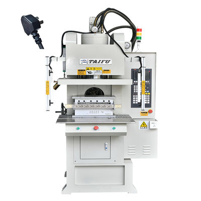 Facile à utiliser Machine de moulage par injection verticale de type C pour la fabrication de fils de données